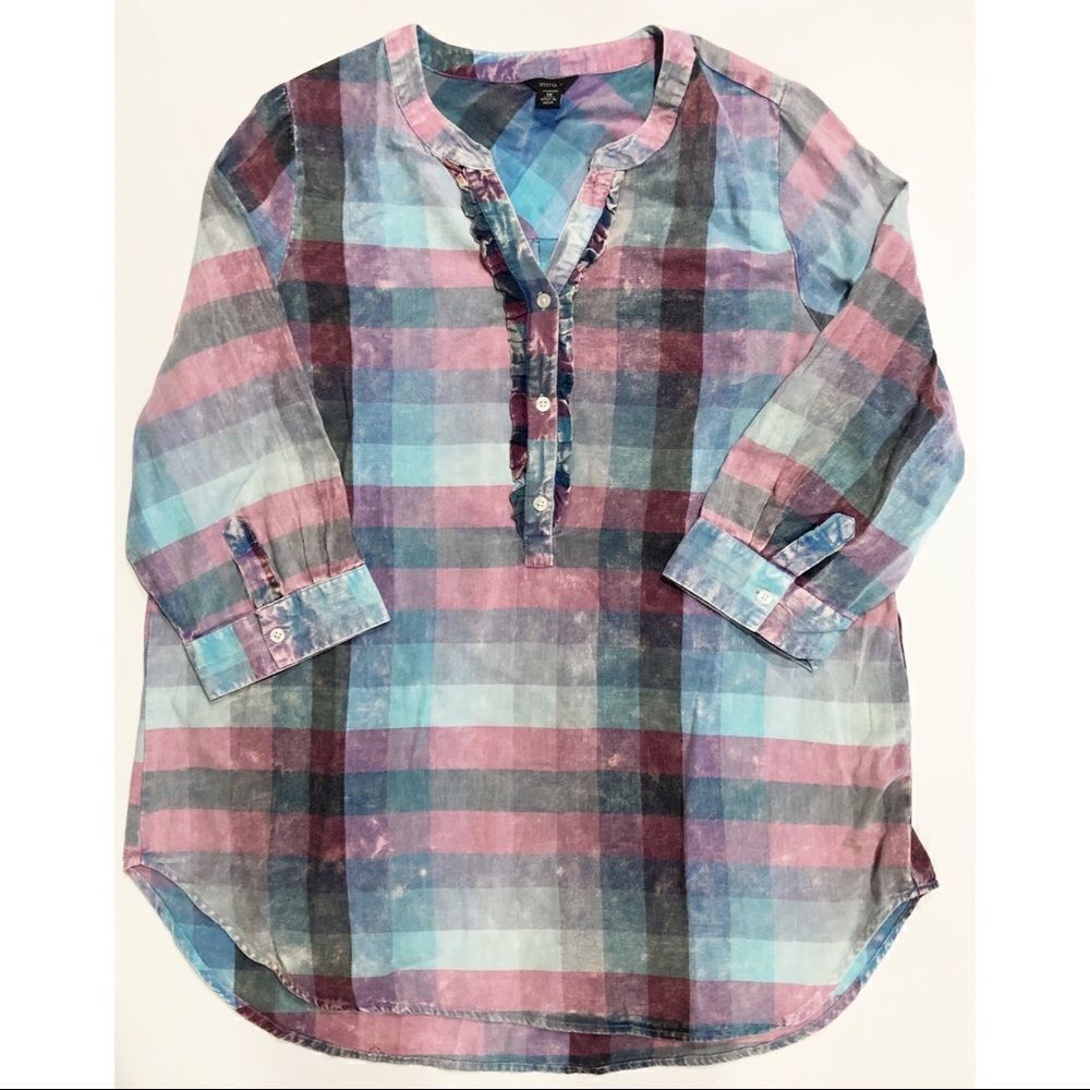 Intro 1X Distressed Plaid Top